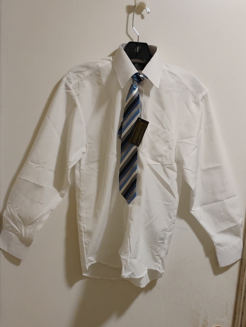 Vittorio White Dress Shirt with Blue Striped Tie